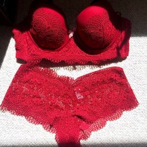OFFERS💗 Victoria’s Secret Red Lace Boy Short
